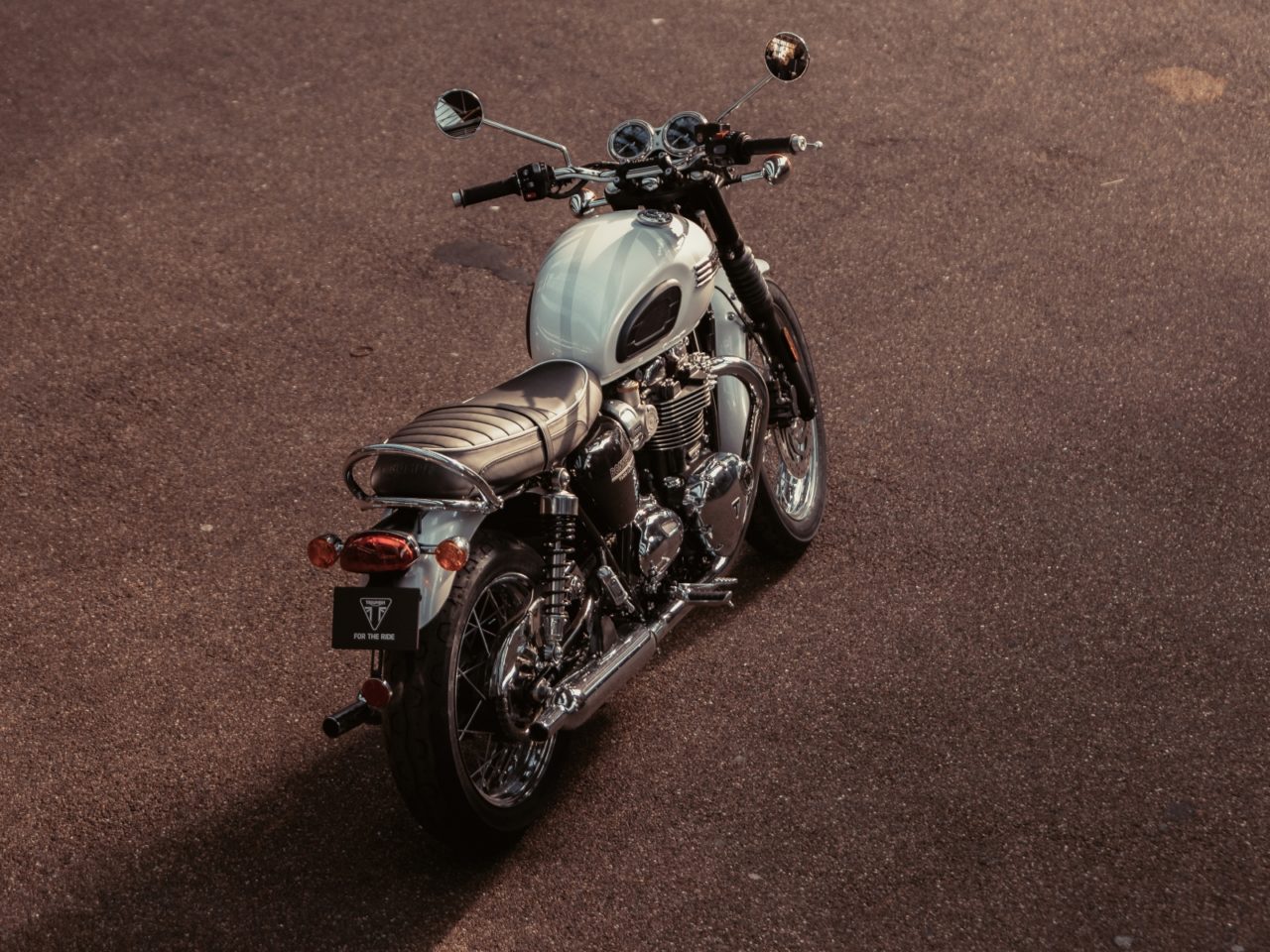 triumph bonneville diamond