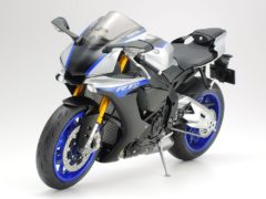 Yamaha YZF-R1M van Tamiya