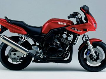 Yamaha FZS 600 Fazer