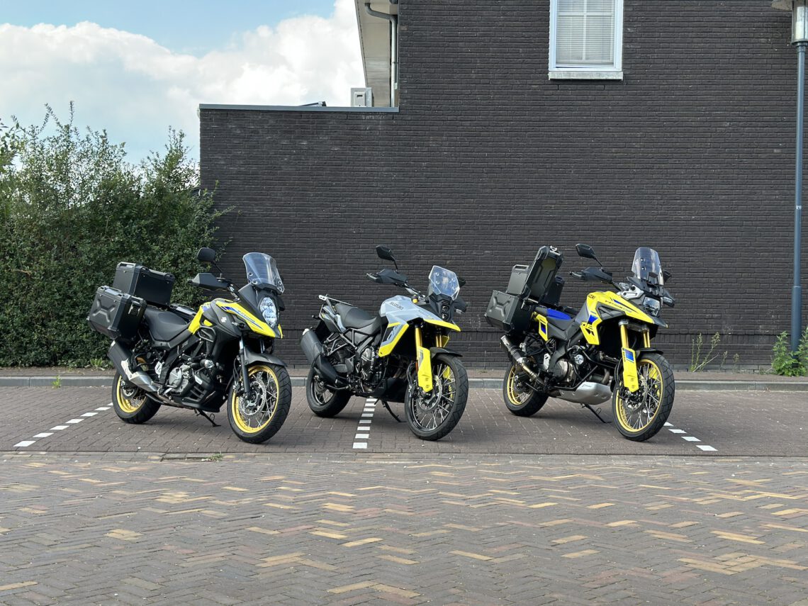 Familia Suzuki V-Strom 2023